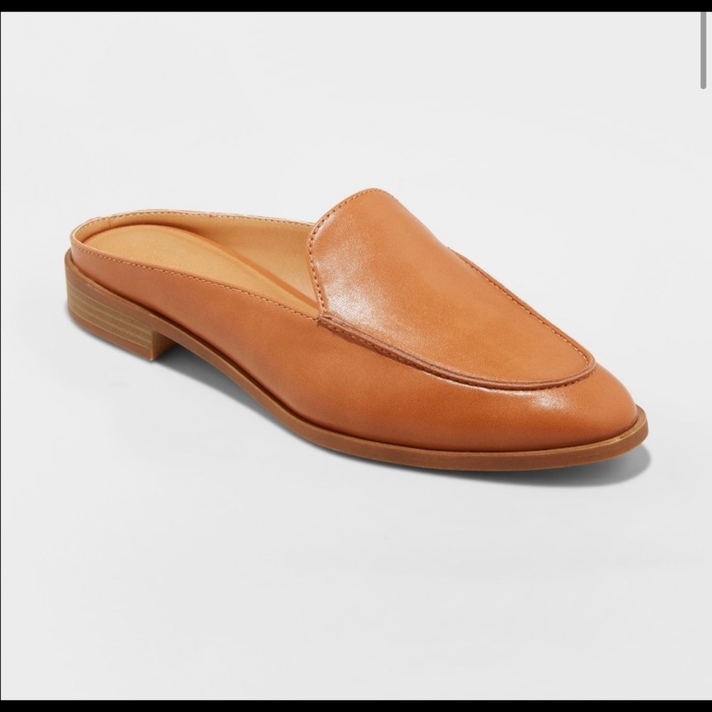 Universal Thread Tan Leather-Look Slip-On Mules